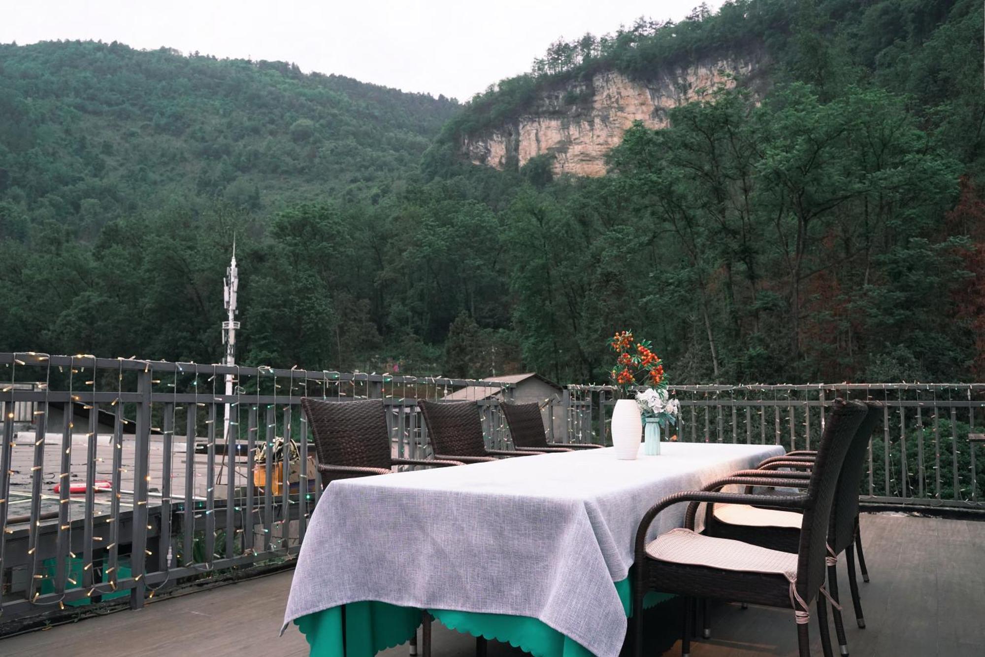 Ferienwohnung 一树一花客栈眷恋店 Wulingyuan Exterior foto